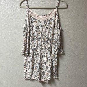 Flower patterned romper